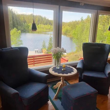 Lodge Lakeside